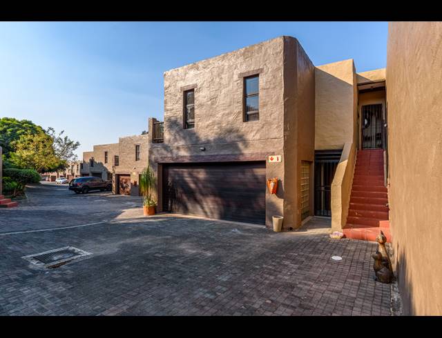 2 BEDROOM APARTMENT FOR SALE IN NORTH RIDING